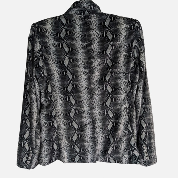 Generation Love Black and White Blazer - Picture 2 of 6